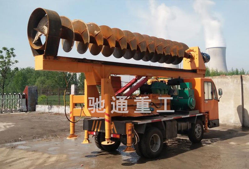 輪胎打樁機